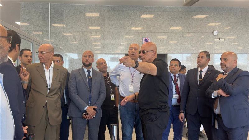 النشار يتفقد مطار