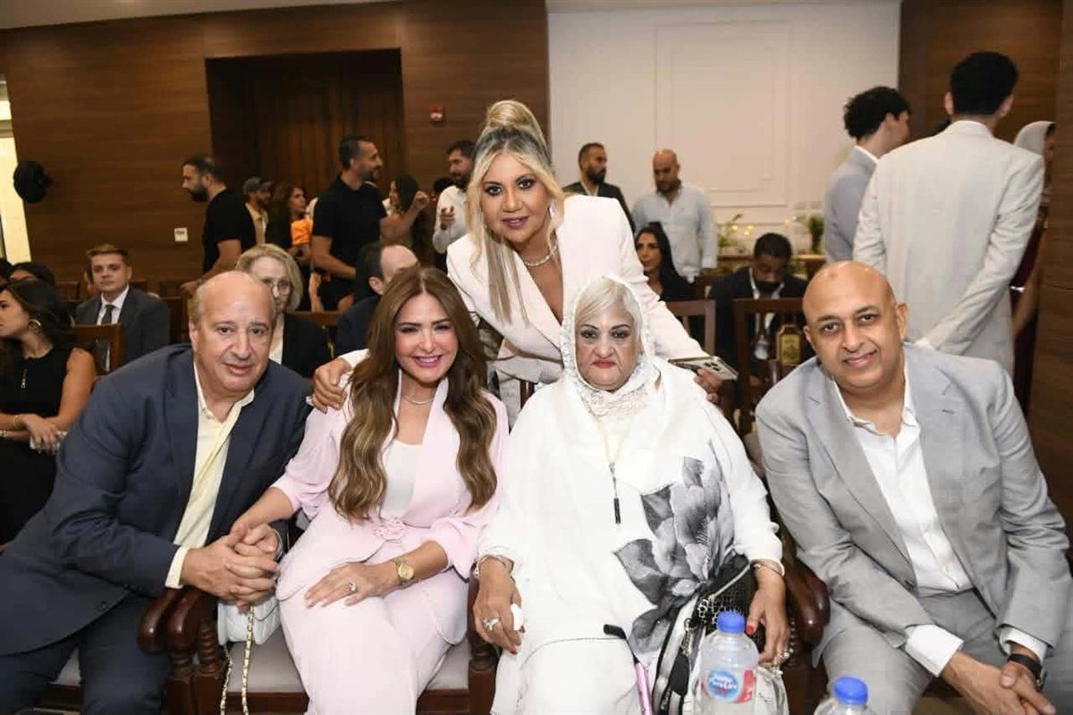 الفنانة صابرين تحتفل بعقد قران ابنها، فيتو