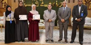 جامعة قنا تكرم كلياتها وطلابها المتميزين في الأنشطة (صور)