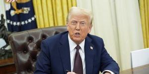 بينهم مقرب من مغني راب شهير، ترامب يصدر قرارات عفو بحق 30 شخصًا
