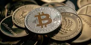 البيتكوين قرب 87 ألف دولار مع ترقب قمة ترامب وشي