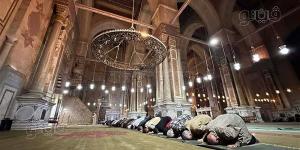 موعد أذان العشاء اليوم الخميس 24 - 9 - 2026 في القاهرة والمحافظات