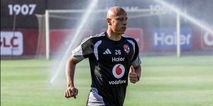 مدافع الأهلي يعود من ألمانيا بعد إجراء عملية الصليبي (تفاصيل)