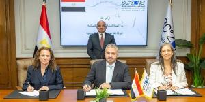 باستثمارات تتخطى مليار جنيه، رئيس اقتصادية قناة السويس يشهد توقيع عقد مشروع "نافذ مصر"