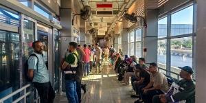 مع أول أيام التشغيل، إقبال كبير على استخدام الأتوبيس الترددي بالمرحلة الثانية (صور)