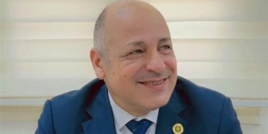 خبير استراتيجي: مضيق هرمز أصبح مركز المواجهة الأمريكية الإيرانية.. وهذه السيناريوهات المحتملة
