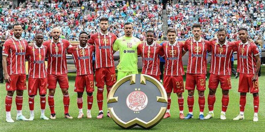 الفيفا يصدم الوداد المغربي ويمنعه من قيد صفقات جديدة