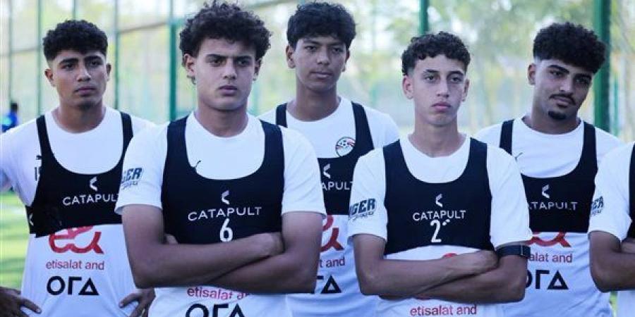 انطلاق معسكر منتخب الناشئين استعدادًا لبطولة الصداقة الدولية في سويسرا (صور)