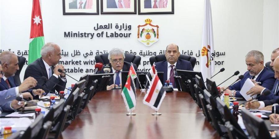 وزير العمل يبحث مع نظيره الأردني ملف العمالة المصرية وحقوقها