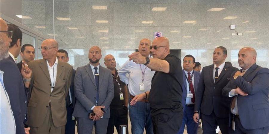 النشار يتفقد مطار الغردقة الدولي تمهيدا لتشغيل رحلات أير كايرو