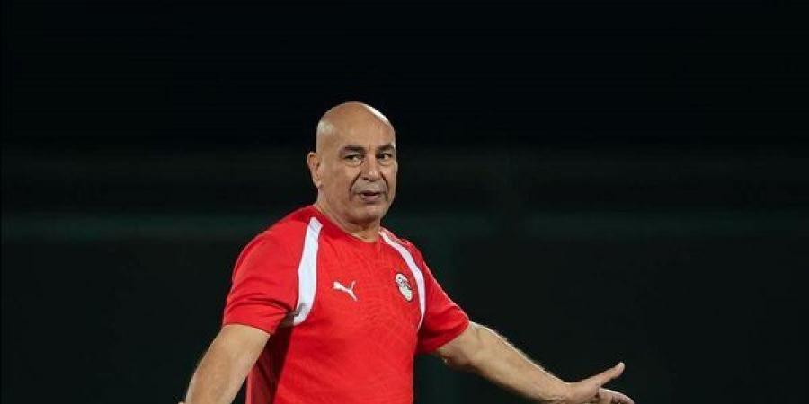 هشام حنفي: لم يعجبني أداء مصر أمام أنجولا وتغيير صلاح منح المنافس أريحية